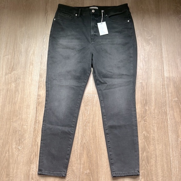 NWT Good American Good Legs Women’s High Waist Crop Black Skinny Jeans Size 18 - Picture 11 of 16